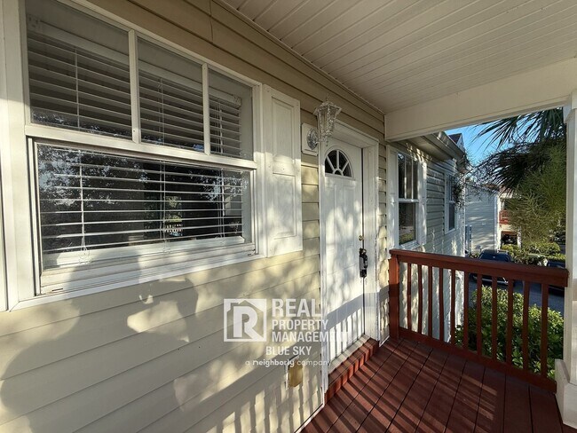 Building Photo - 9016 Shallowford Ln