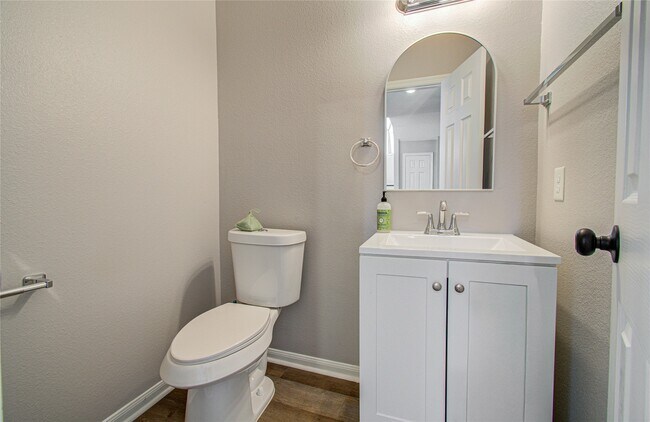 Building Photo - 6522 Everhill Cir