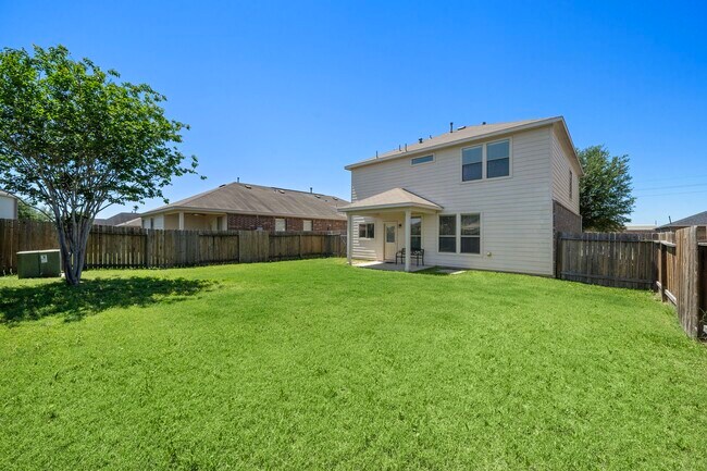 Building Photo - 1418 S Maple Dr