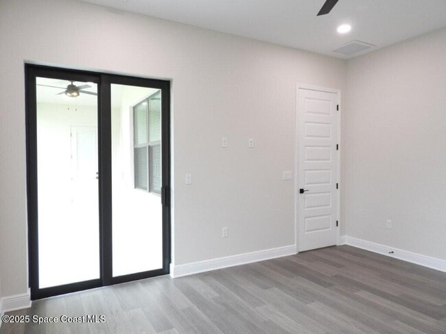 Building Photo - 8555 Henry Avenue