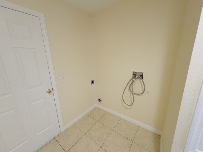 Building Photo - 405 Caraway Dr