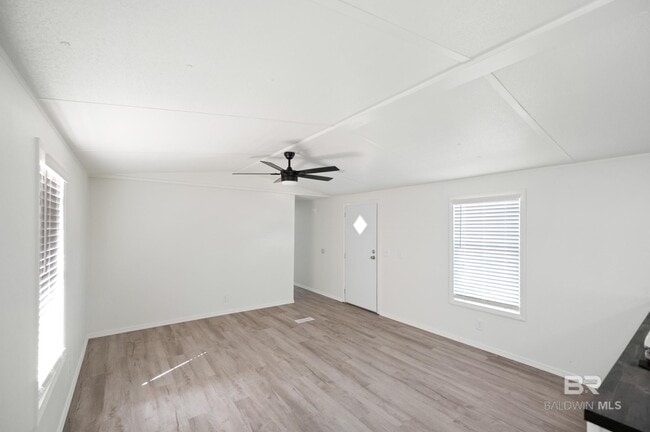 Building Photo - 16869 Lea Cir