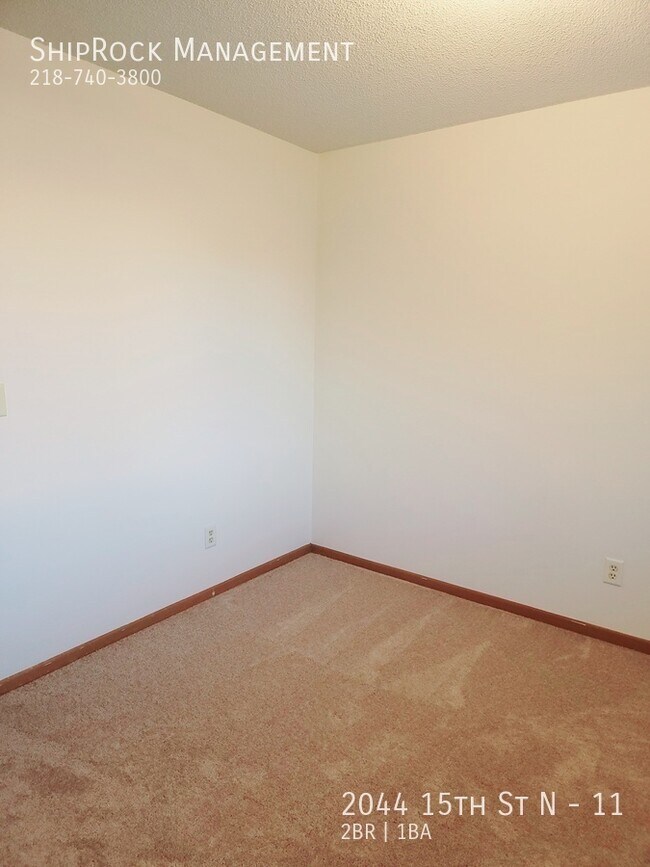 Building Photo - 2044 15th St N