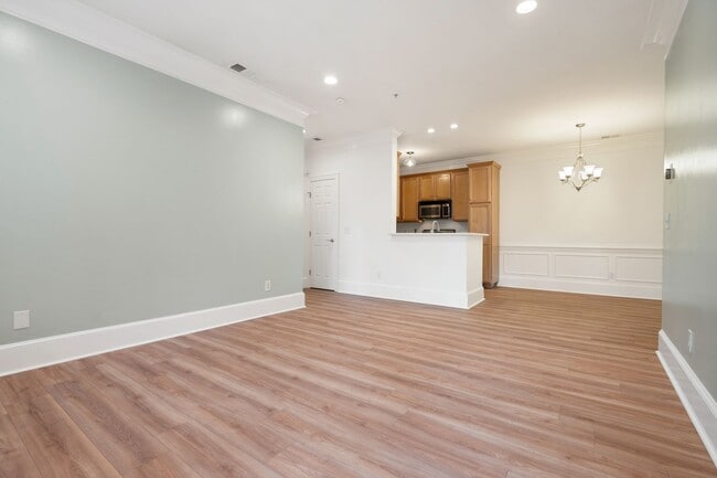 Building Photo - Freshly Updated 2BR/2BA Condo in Northeast Raleigh - Minutes to Downtown