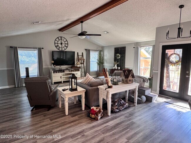 Building Photo - 5281 Aaron Ln