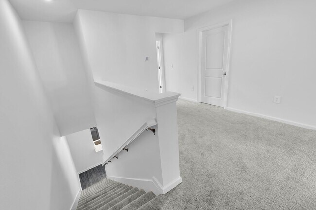 Building Photo - 4915 SW 81st Lp