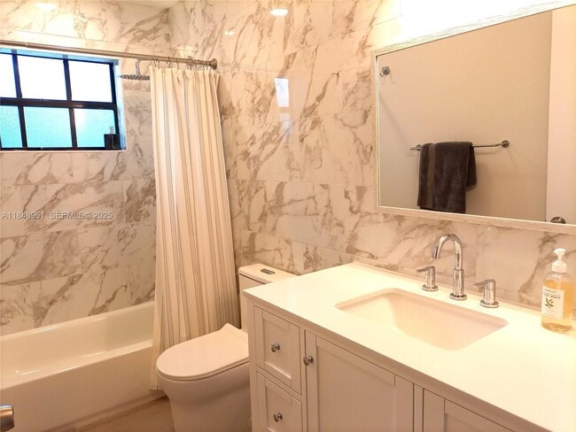 Building Photo - 13473 Fountain View Blvd