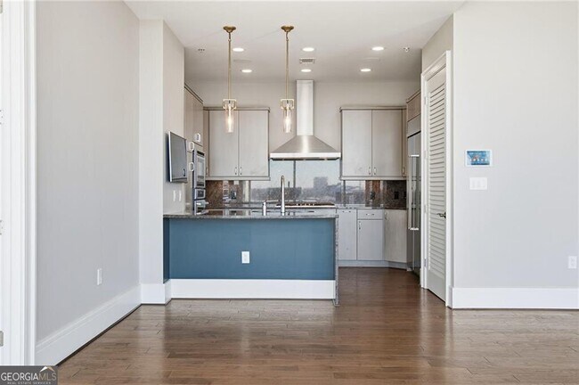 Building Photo - 1065 Peachtree St NE