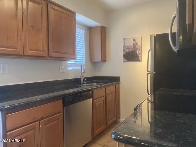 Building Photo - 5877 N Granite Reef Rd