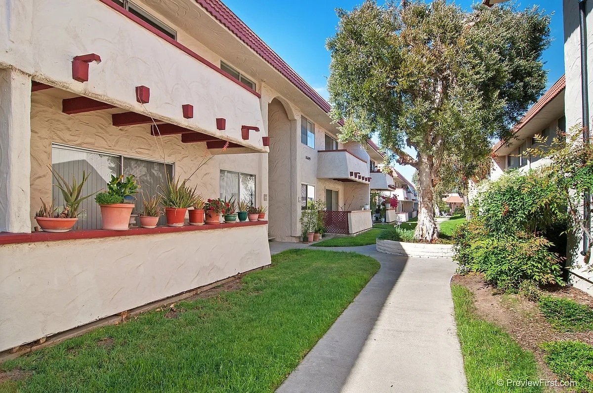 Building Photo - 8609 Lake Murray Blvd