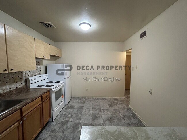 Building Photo - 5252 Bischoff Ave