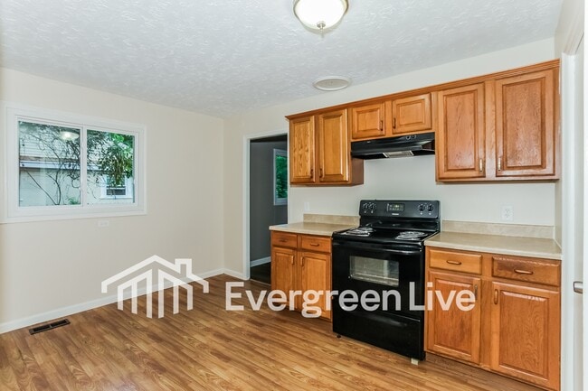 Building Photo - 8661 Neptune Dr