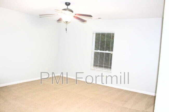 Building Photo - 1147 Spicewood Pines Rd