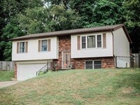 Building Photo - First month's rent FREE!  Three Bedroom Two Bathroom Home