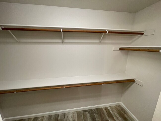 Building Photo - 3 bedroom 2 bath, Mission Ranch Neighborhood, Turnkey ready to move in.