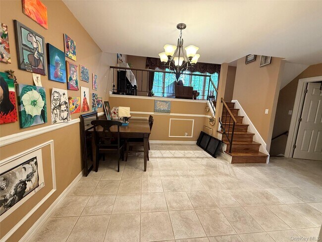 Building Photo - 21 Manors Dr
