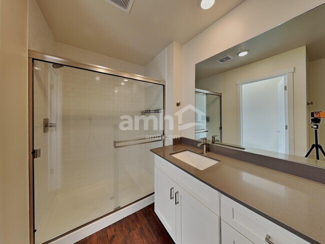 Building Photo - 1369 E Old Mesquite St