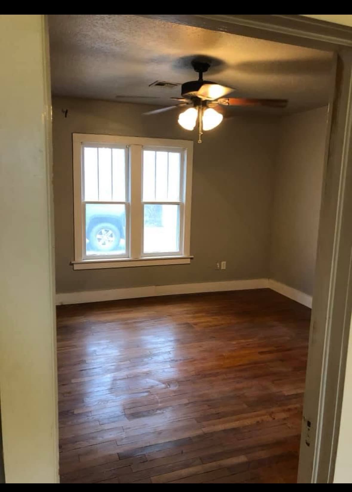 Building Photo - 213 S 17th St