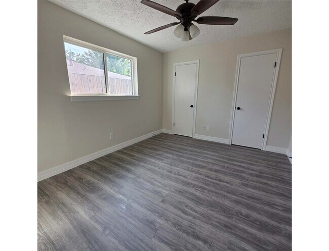 Building Photo - 7423 Weatherhill Ln