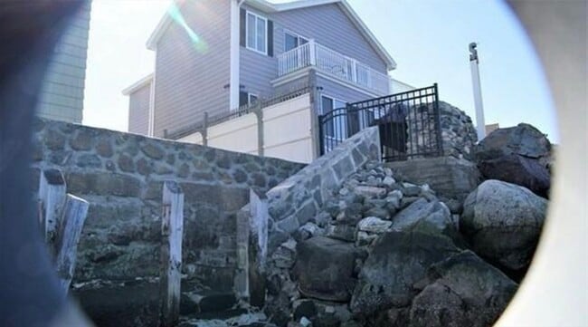 Building Photo - 39 Castle Rd