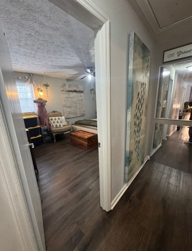 Building Photo - Charming 3BR House in Frankfort