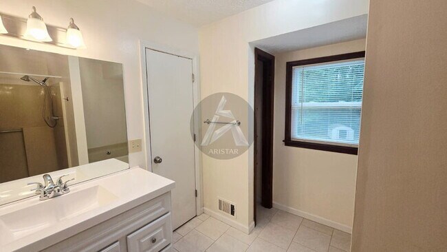 Building Photo - 2503 New Mill Ct