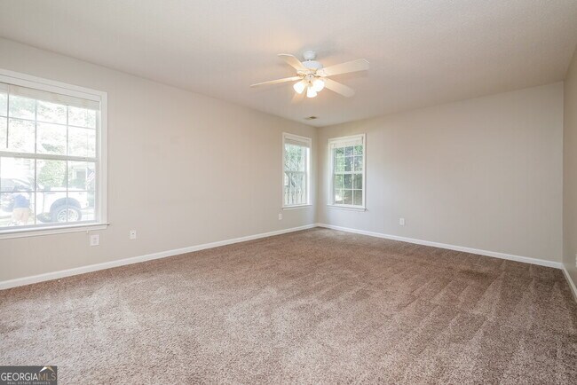Building Photo - 23 Woodmere