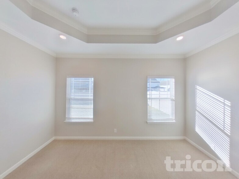 Building Photo - 2004 Kinsale Ave