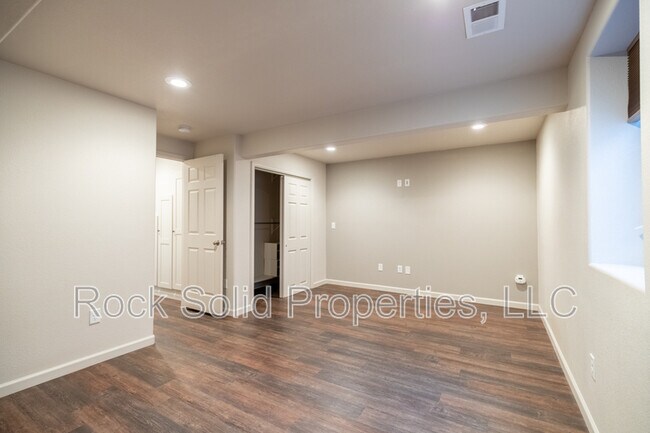 Building Photo - 1113 Banjo Ct