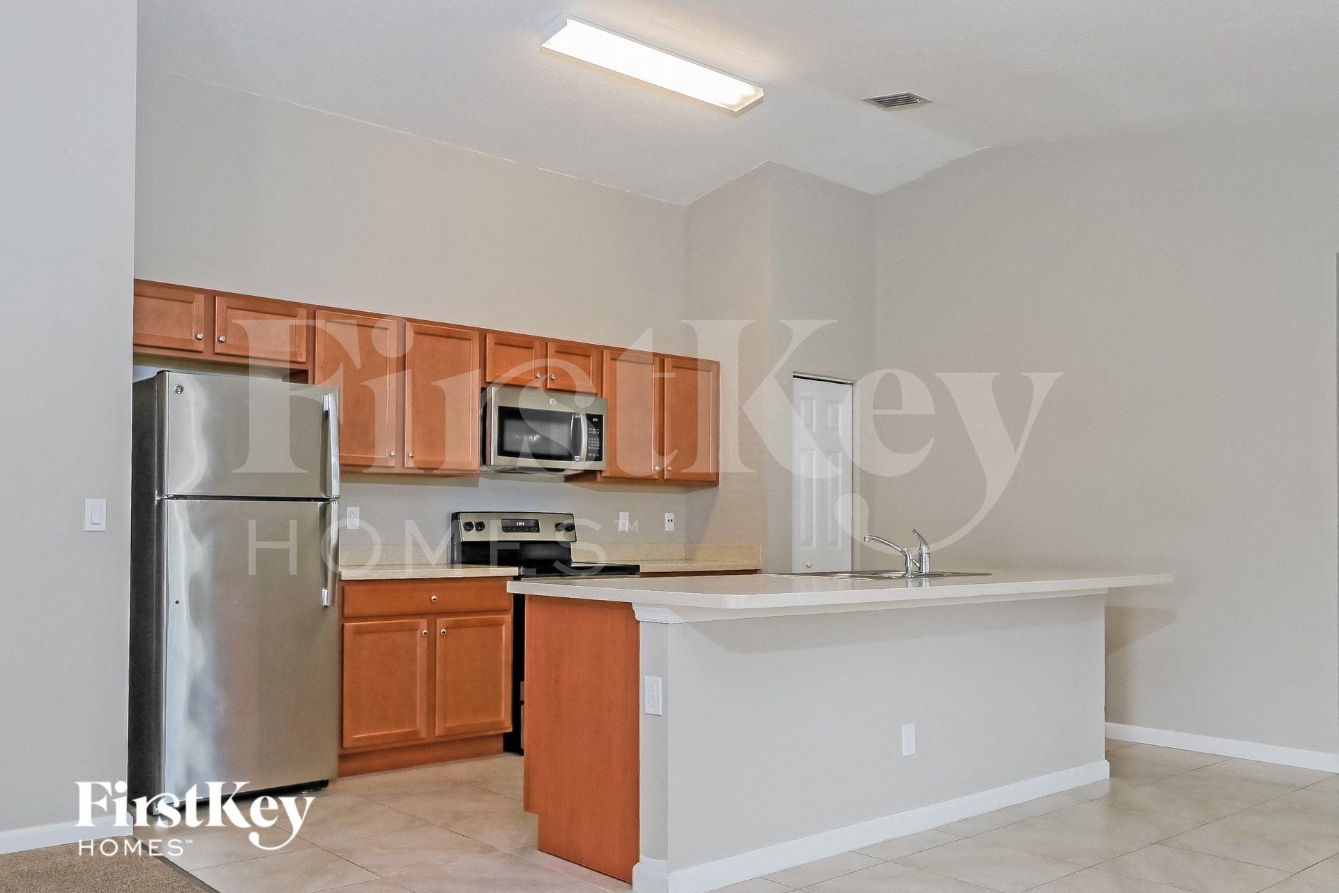 Building Photo - 1525 SW Fresno Rd