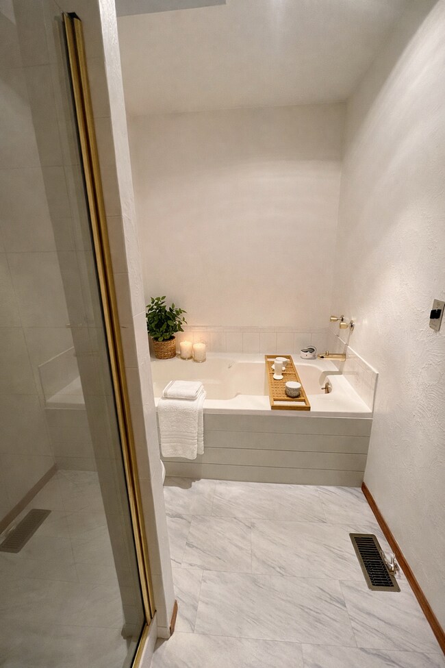 Building Photo - Gorgeous Ranch Home Available Immediately!