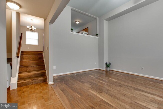 Building Photo - 3570 Lowlen Ct