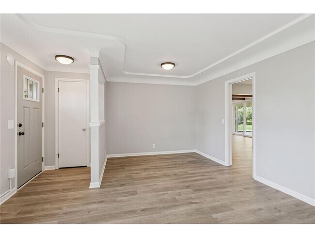 Building Photo - 6416 Wilryan Ave