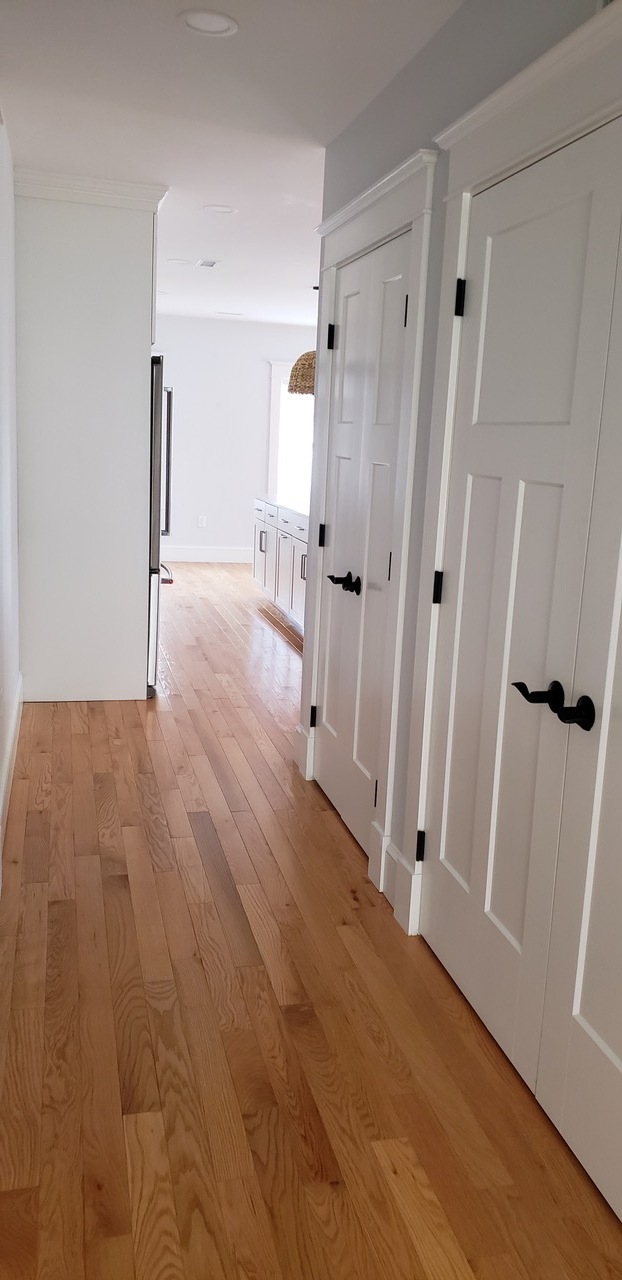 Large hallway with storage - 81 County Rd