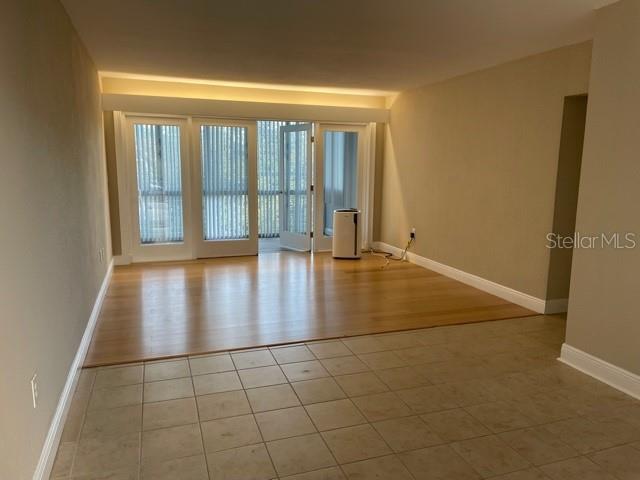 Building Photo - 200 N Betty Ln