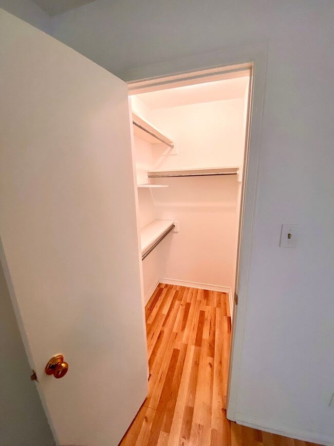 Building Photo - ** NEW GREENACRES PLACE 3/2 HOME **