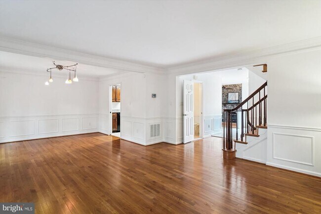 Building Photo - 10940 Brewer House Rd