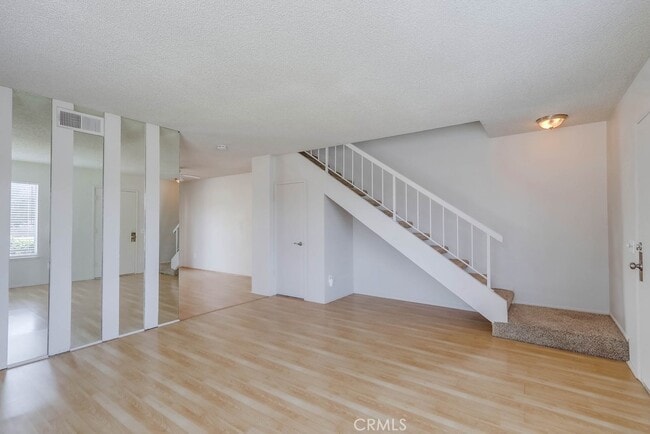 Building Photo - 9502 Pettswood Dr