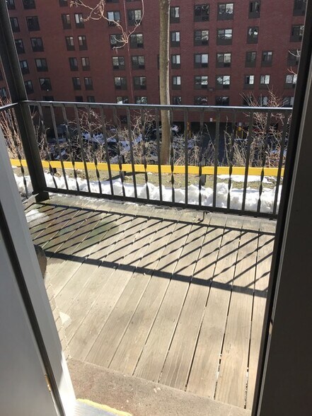 Building Photo - 1629 Commonwealth Ave