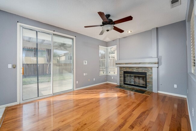 Building Photo - 2701 San Marcos Ct