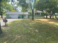 Building Photo - 2932 E 950 S