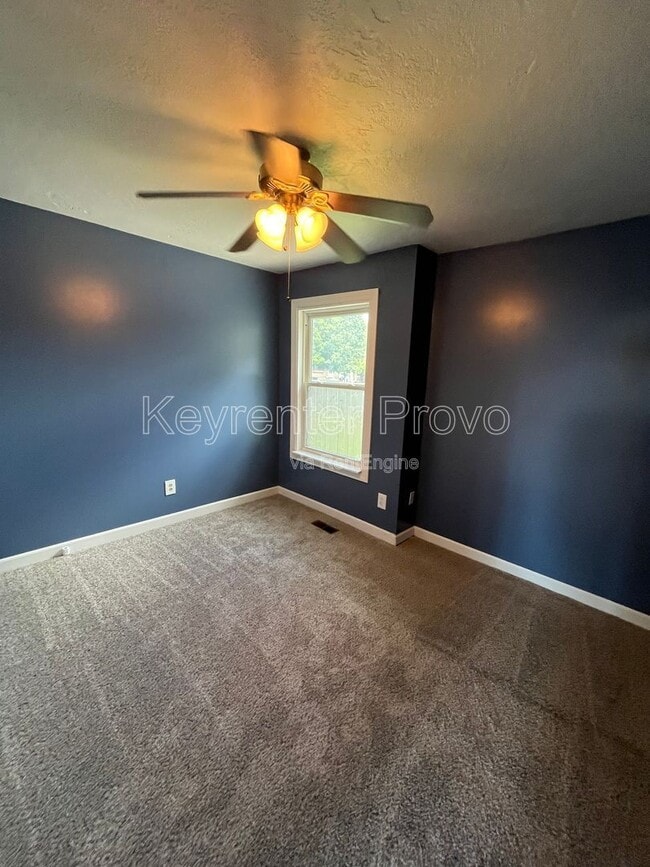 Building Photo - 296 S 1065 W St