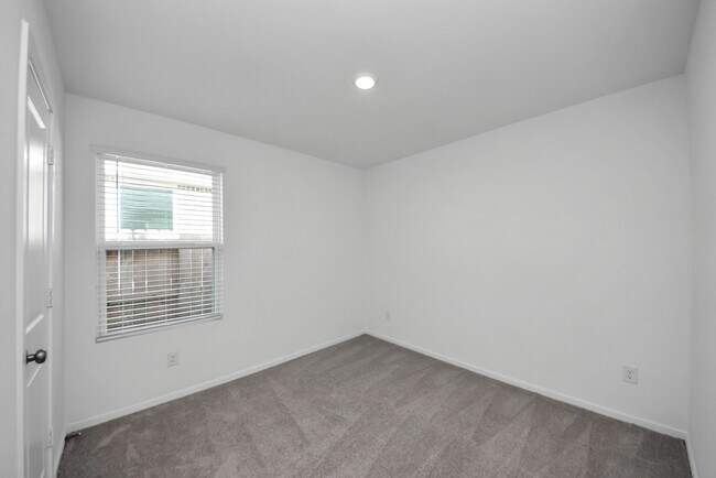 Building Photo - 3032 Colusa Rdg Dr