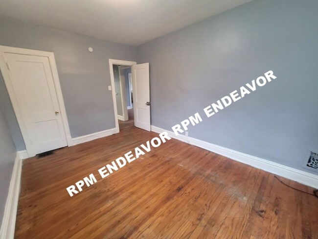 Building Photo - 4815 Anderson Ave