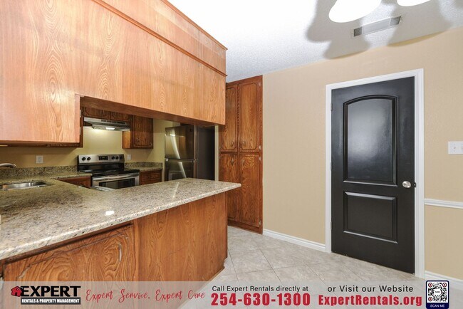 Building Photo - 1604 Edgefield St