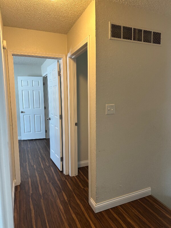 Building Photo - 401 Douglas