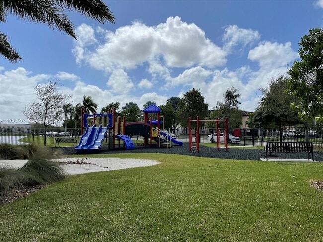 Building Photo - 9446 SW 170th Passage