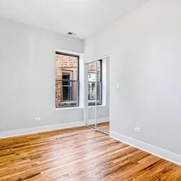 Building Photo - 1154 E 54th Pl