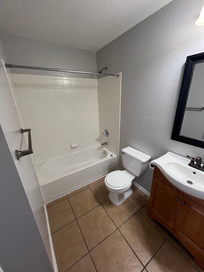 Building Photo - 3734 Candleglenn