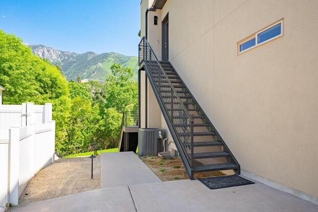 Building Photo - 11477 Gracey Ln